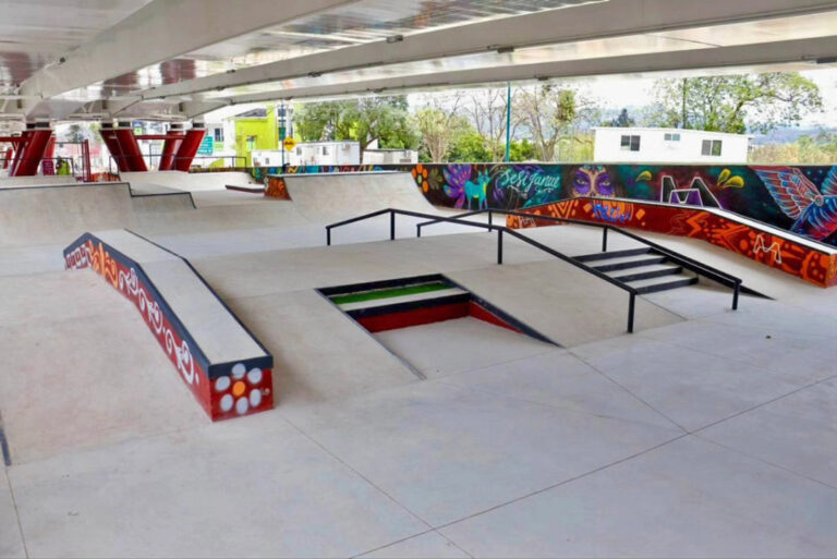 El diseño privilegia un paso seguro y accesibilidad para discapacitados.